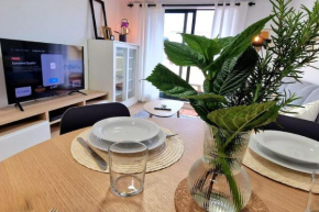 Apartamento nuevo con terraza y plaza de garaje